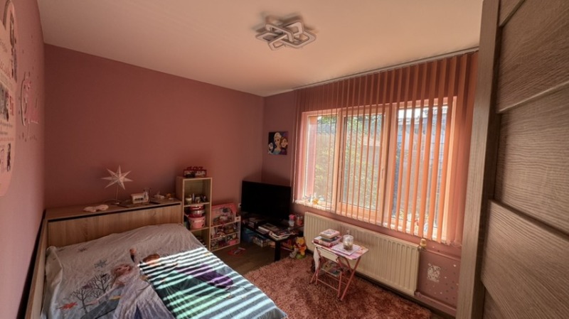 Продава  4-стаен град Плевен , Идеален център , 118 кв.м | 20533215 - изображение [11]