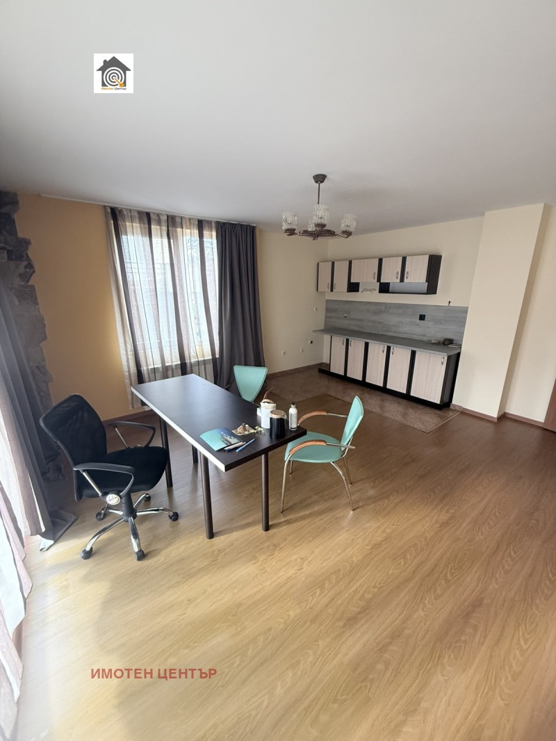 Продава МНОГОСТАЕН, гр. София, Карпузица, снимка 2 - Апартаменти - 52484571