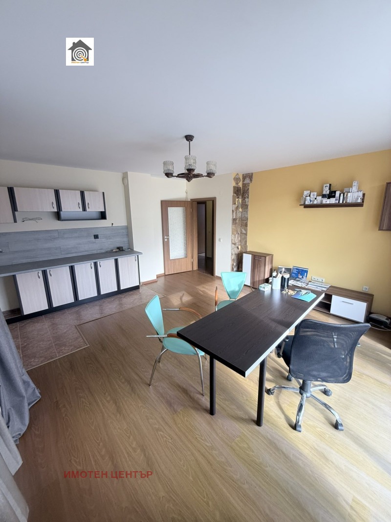 Продава МНОГОСТАЕН, гр. София, Карпузица, снимка 2 - Апартаменти - 53085636