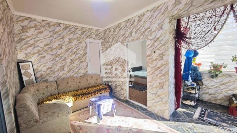 Продава КЪЩА, с. Пресиян, област Търговище, снимка 2 - Къщи - 53677468