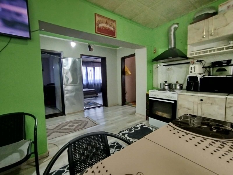 Продава КЪЩА в област Русе, с. Ново село - 140 кв.м / 110 000 € » 215 141.30 лв., МИЛКОВИ