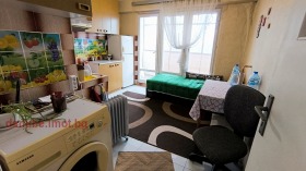 2 sovrum Sjirok centar, Ruse