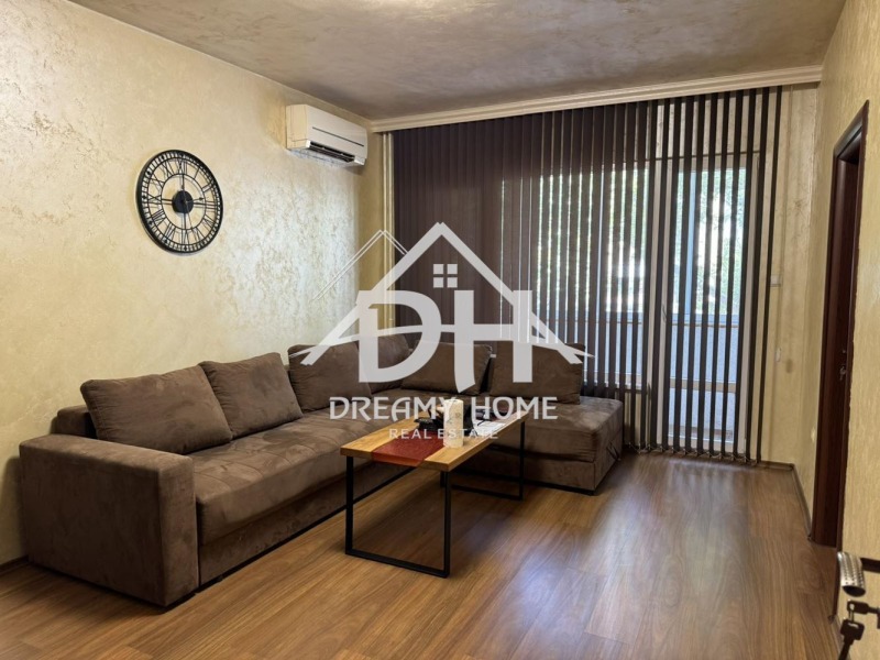 De vânzare  2 dormitoare Plovdiv , Țentâr , 80 mp | 56983533