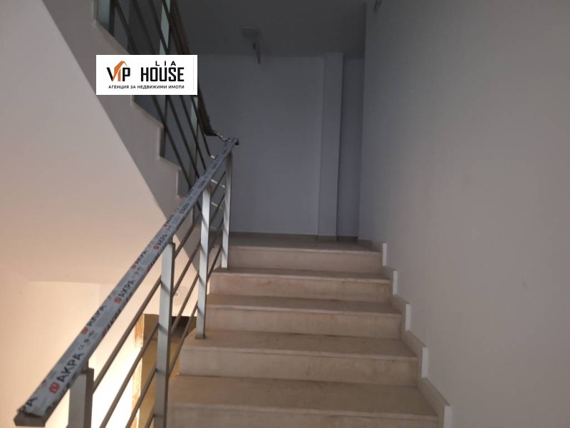 Продава 3-СТАЕН, гр. Пазарджик, Устрем, снимка 2 - Апартаменти - 53316185