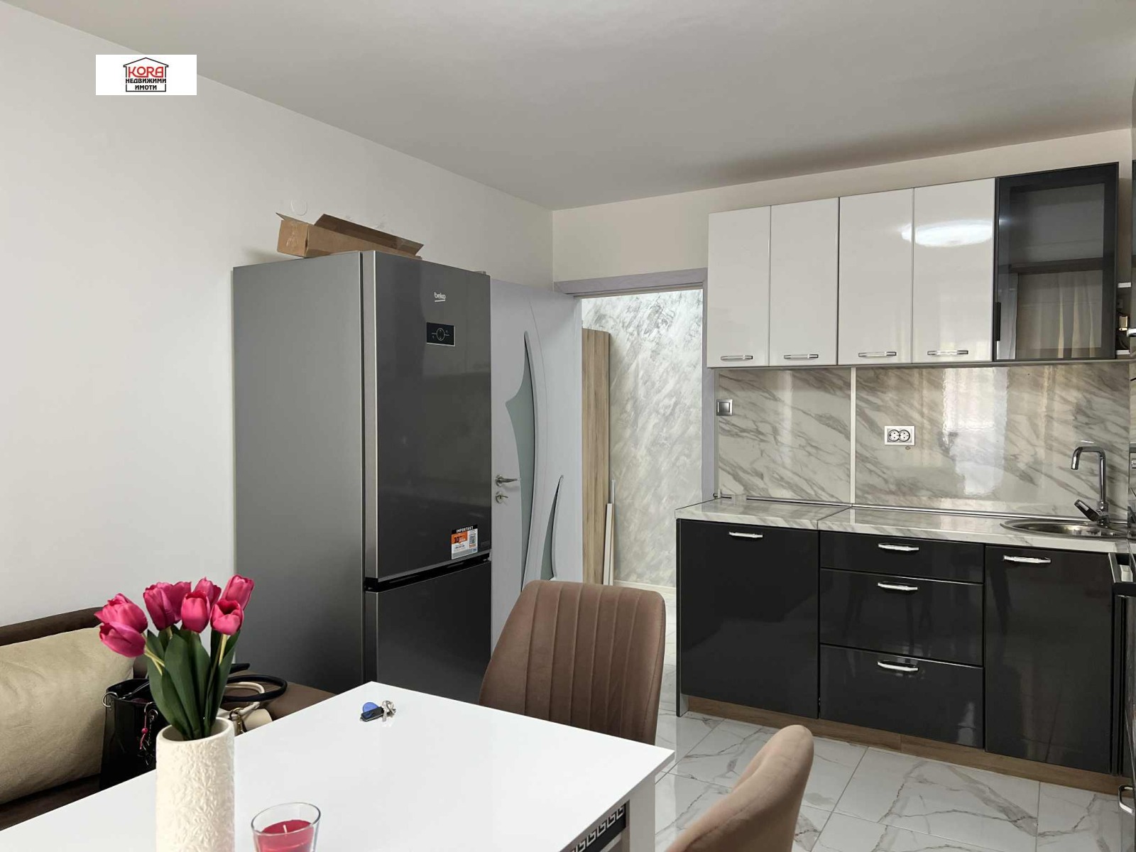Продава 3-СТАЕН, гр. Плевен, Идеален център, снимка 2 - Апартаменти - 54225774