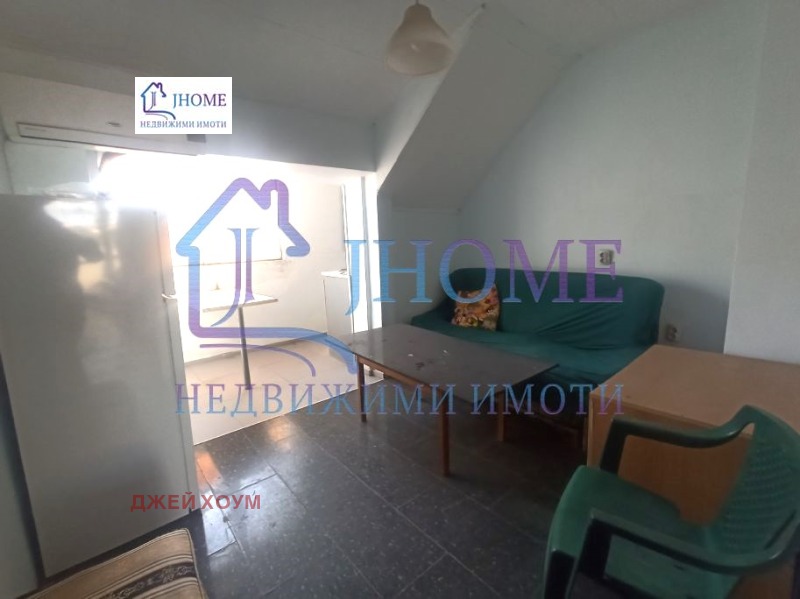 Продава 3-СТАЕН, гр. Варна, Погреби, снимка 1 - Aпартаменти - 46763649