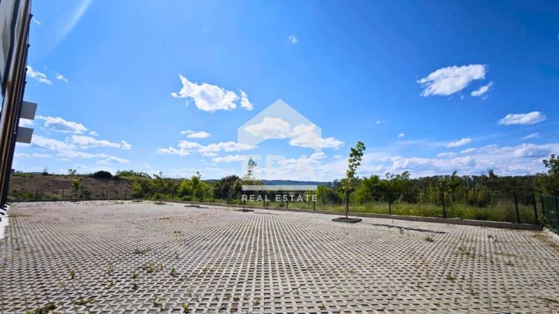 Продава  Магазин град Търговище , Запад 2 , 494 кв.м | 19816037 - изображение [2]