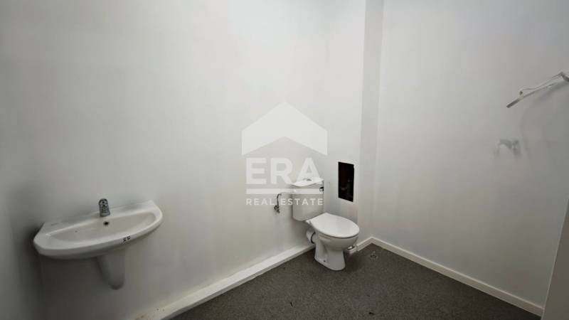 Продава  Магазин град Търговище , Запад 2 , 494 кв.м | 19816037 - изображение [5]