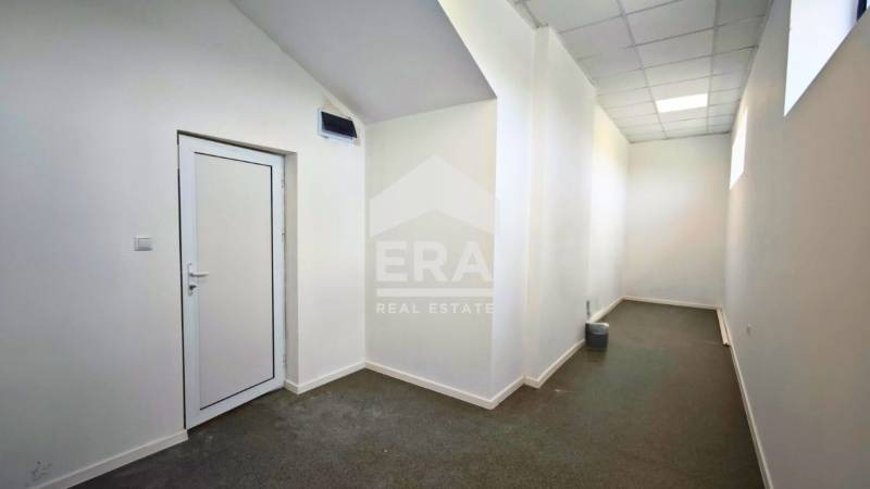 Продава МАГАЗИН, гр. Търговище, Запад 2, снимка 5 - Магазини - 54772560