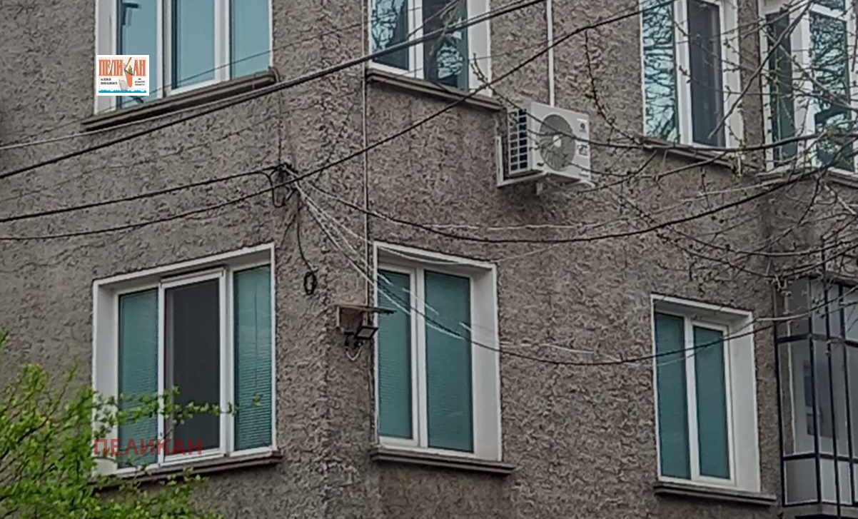Продава ЕТАЖ ОТ КЪЩА, гр. Велико Търново, Център, снимка 2 - Етаж от къща - 51558296