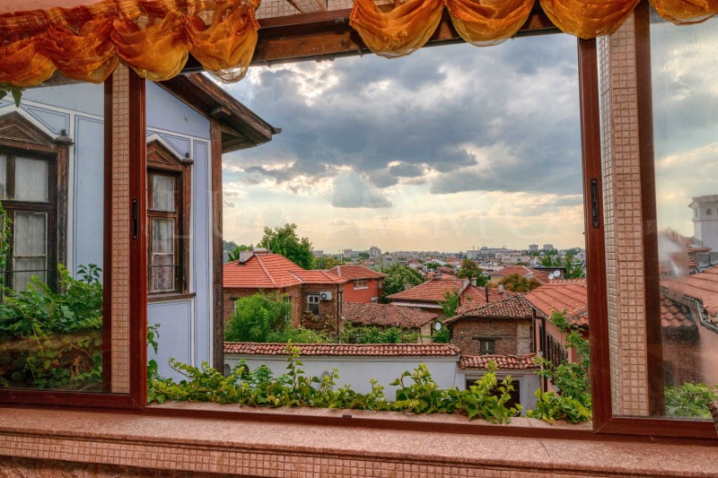 Продава ХОТЕЛ в град Пловдив, Старият град - 1050 кв.м / 3 360 000 € » 6 571 588.80 лв., ЛУКСИММО ПЛОВДИВ