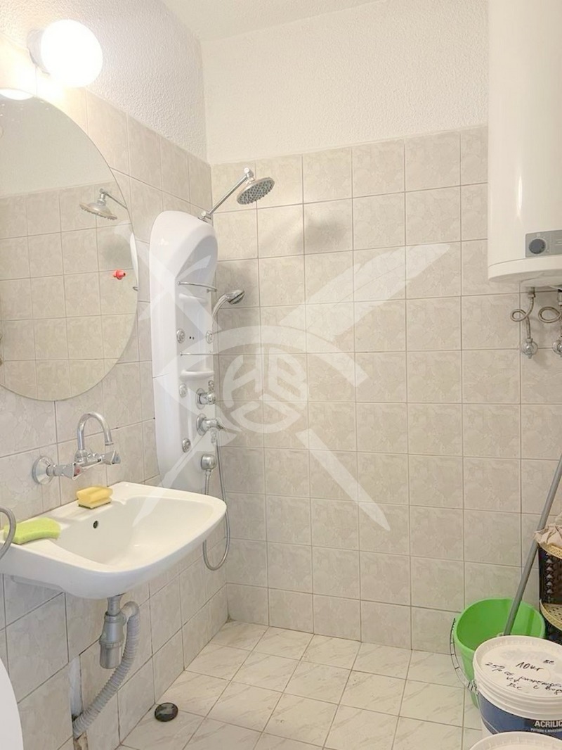 In vendita  Studio Sofia , Krasno selo , 44 mq | 58929380 - Immagine [6]