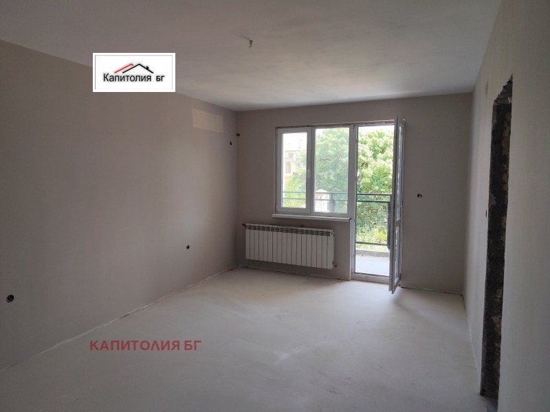 Продава  4-стаен град Кърджали , Център , 117 кв.м | 97608242