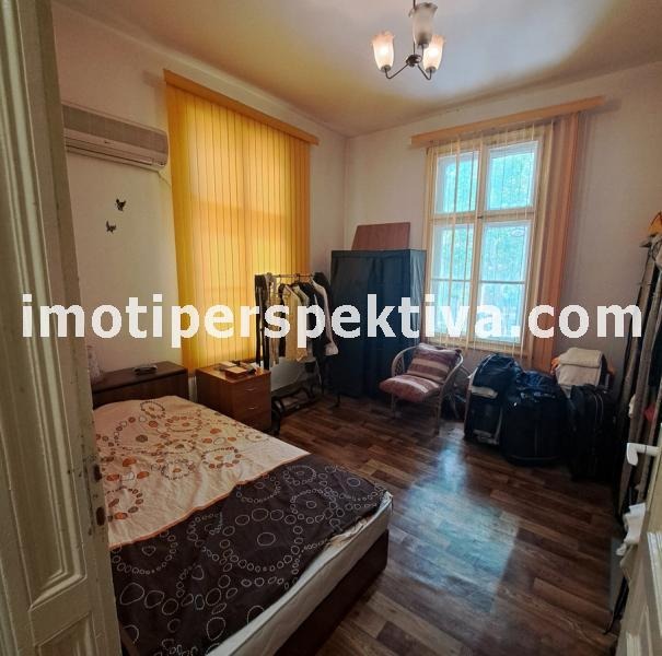 Продава КЪЩА, гр. Пловдив, Център, снимка 3 - Къщи - 47969392