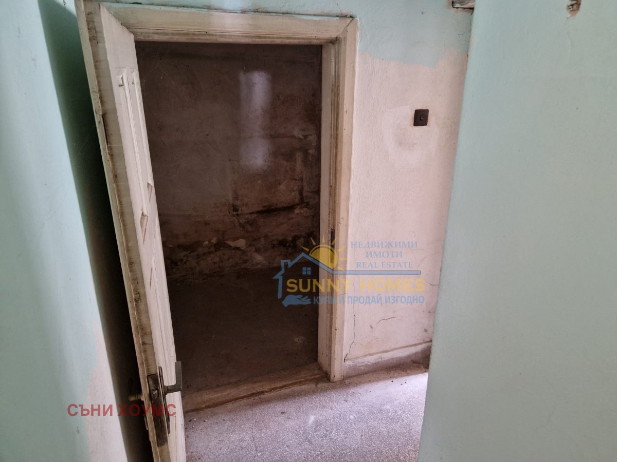 Продава ЕТАЖ ОТ КЪЩА, гр. Велико Търново, Център, снимка 8 - Етаж от къща - 55181774
