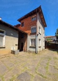 Продава КЪЩА, с. Орешак, област Ловеч, снимка 2