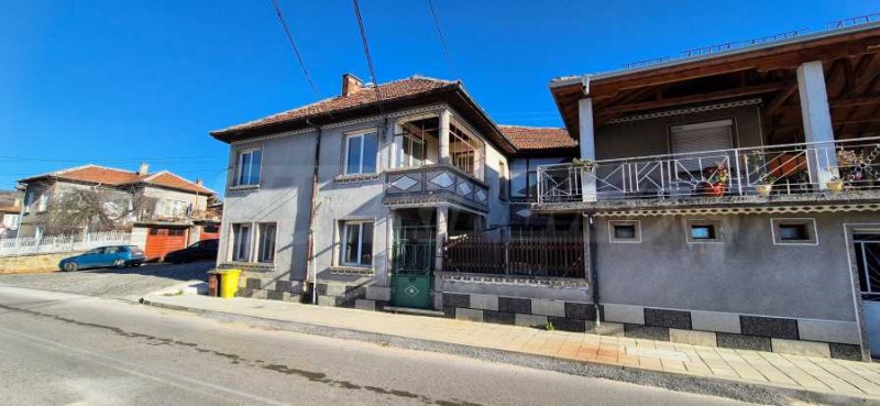 Продава КЪЩА в област Габрово, гр. Трявна - 140 кв.м / 79 500 € » 155 488.49 лв., СУПРИММО ОФИСИ В СТРАНАТА