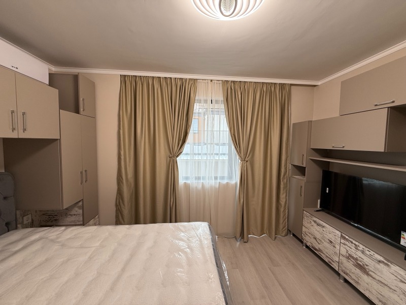 Продава 2-СТАЕН, гр. Търговище, Вароша, снимка 2 - Апартаменти - 48519564