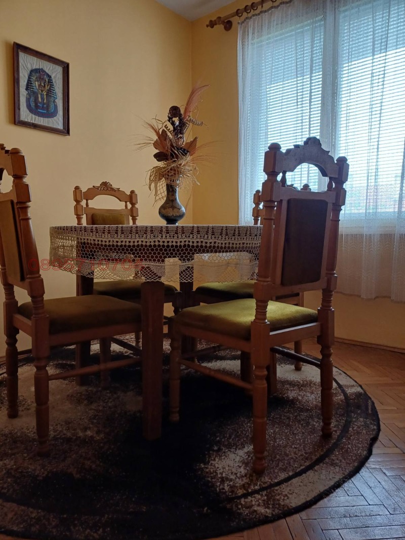 Продава 4-СТАЕН, гр. Търговище, Център, снимка 3 - Апартаменти - 52783646