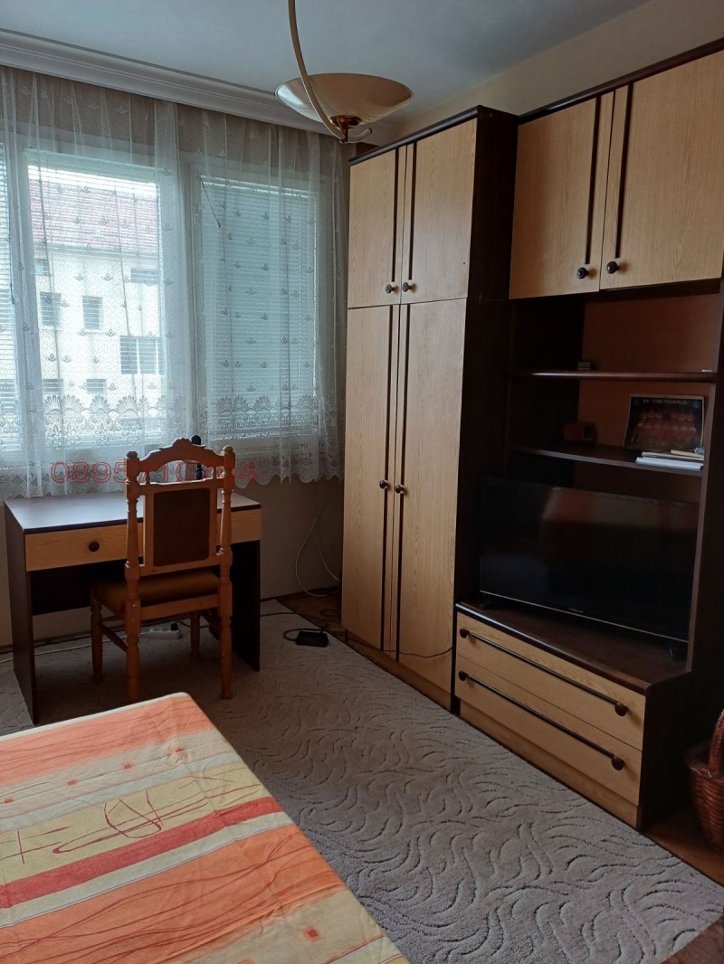 Продава 4-СТАЕН, гр. Търговище, Център, снимка 10 - Апартаменти - 52783646