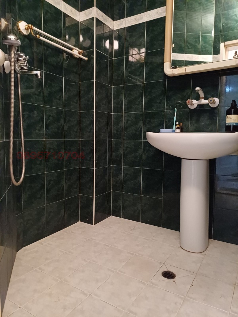 Продава 4-СТАЕН, гр. Търговище, Център, снимка 11 - Апартаменти - 52783646