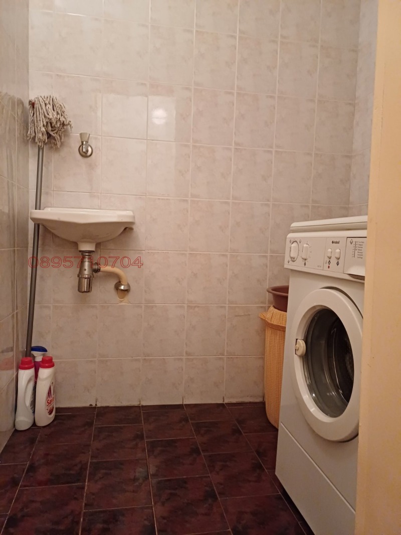 Продава 4-СТАЕН, гр. Търговище, Център, снимка 13 - Апартаменти - 52783646