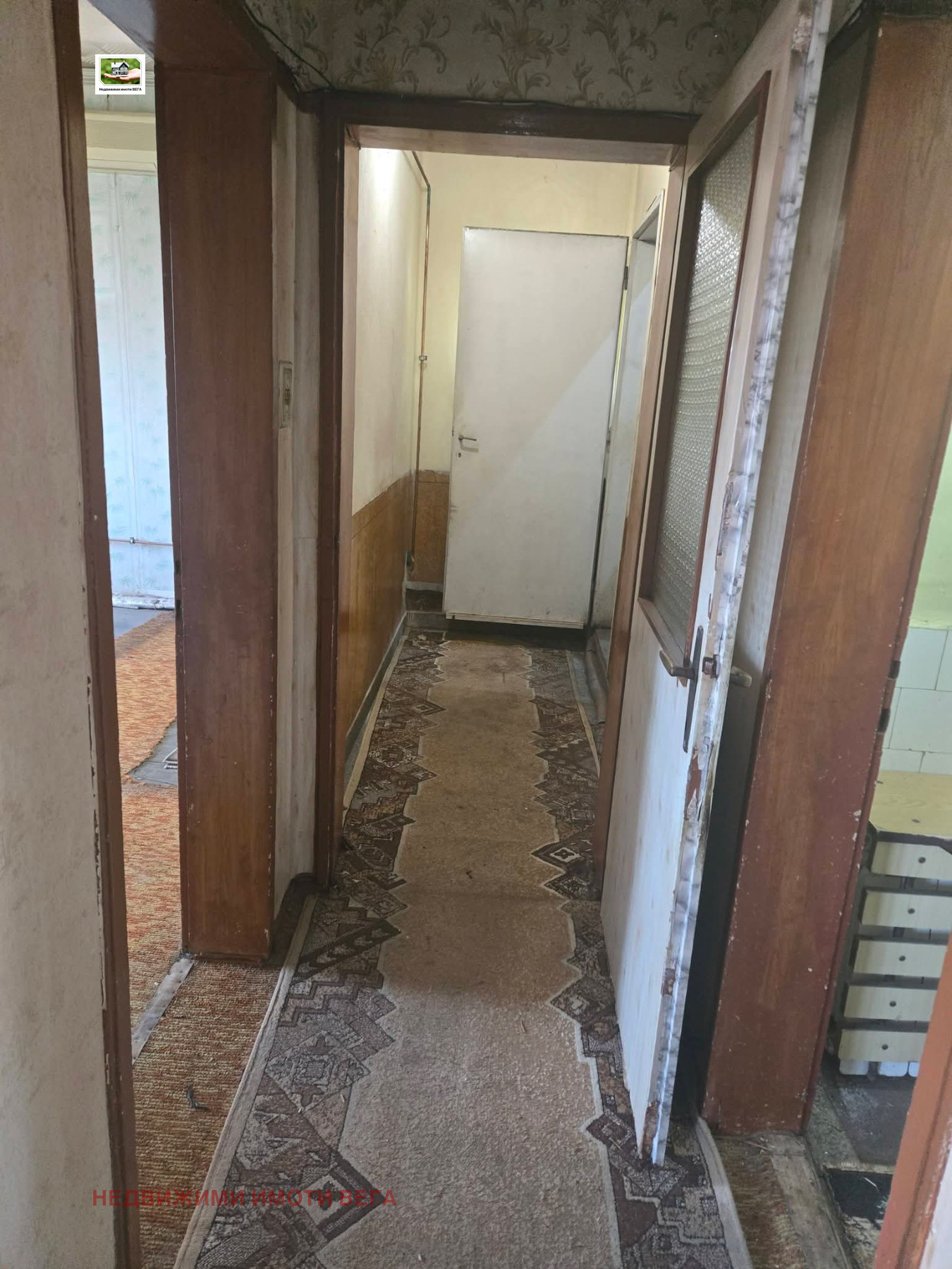 Продава ЕТАЖ ОТ КЪЩА, гр. Горна Оряховица, област Велико Търново, снимка 13 - Етаж от къща - 56238848