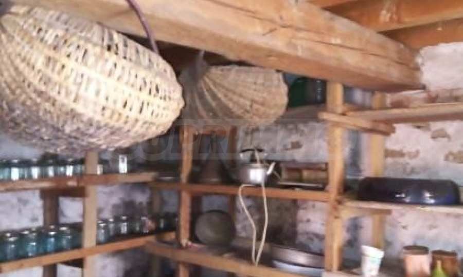 Продава КЪЩА, гр. Павликени, област Велико Търново, снимка 10 - Къщи - 54702340