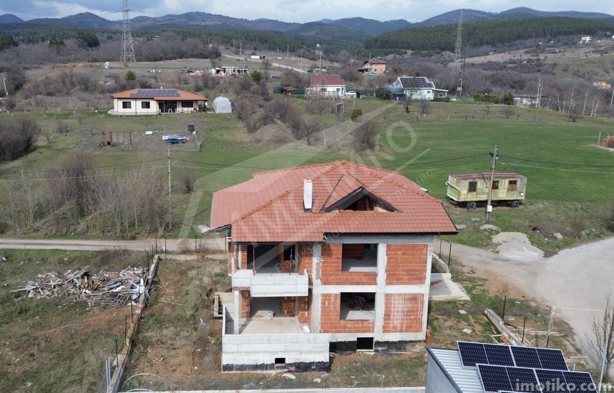 Продава КЪЩА, гр. София, с. Подгумер, снимка 2 - Къщи - 55346502