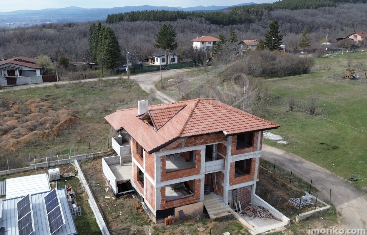 Продава КЪЩА, гр. София, с. Подгумер, снимка 3 - Къщи - 55346502