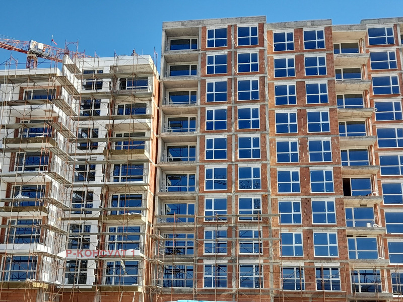 À venda  Estúdio Plovdiv , Iujen , 41 m² | 63895828