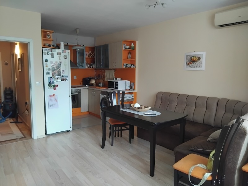 De vânzare  1 dormitor Ruse , Ialta , 75 mp | 95194799 - imagine [4]