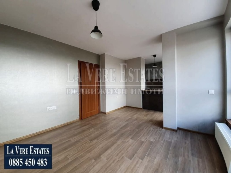 Продава  3-стаен град Русе , Родина 1 , 144 кв.м | 89510532 - изображение [5]