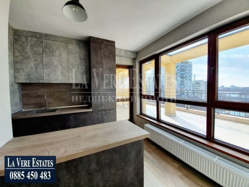 Продава  3-стаен град Русе , Родина 1 , 144 кв.м | 89510532 - изображение [2]