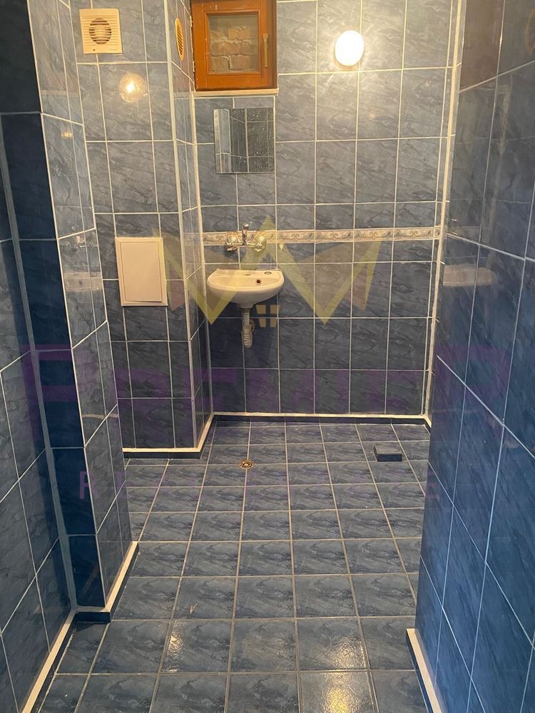 Продава МНОГОСТАЕН, гр. Бургас, Център, снимка 16 - Апартаменти - 54064374