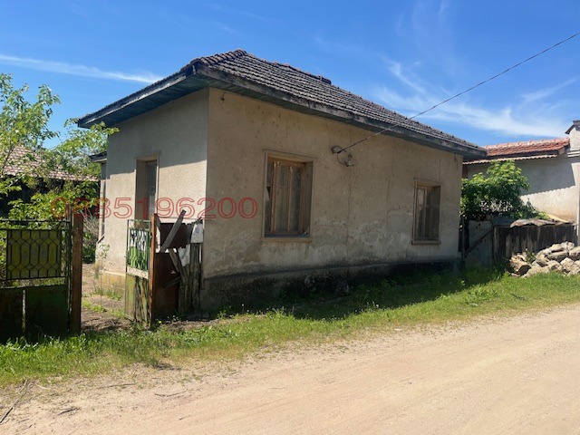 Продава КЪЩА, с. Връв, област Видин
