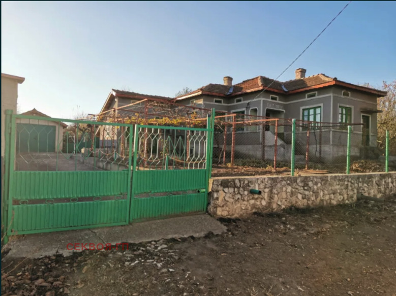 Продава КЪЩА, с. Сноп, област Добрич