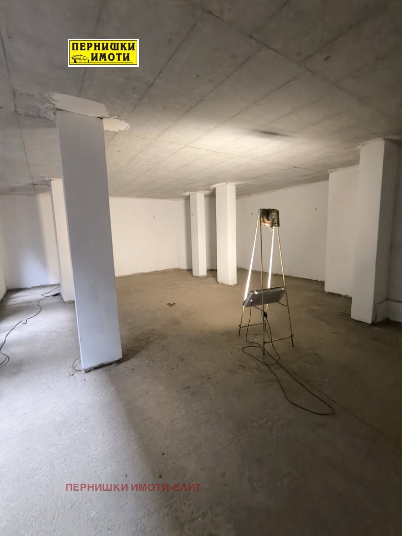 Продава БИЗНЕС ИМОТ, гр. Перник, Център