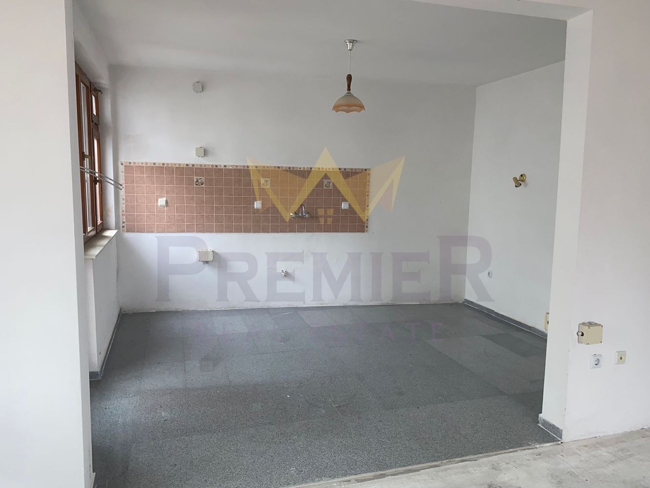 Продава МНОГОСТАЕН, гр. Бургас, Център, снимка 6 - Апартаменти - 54064374