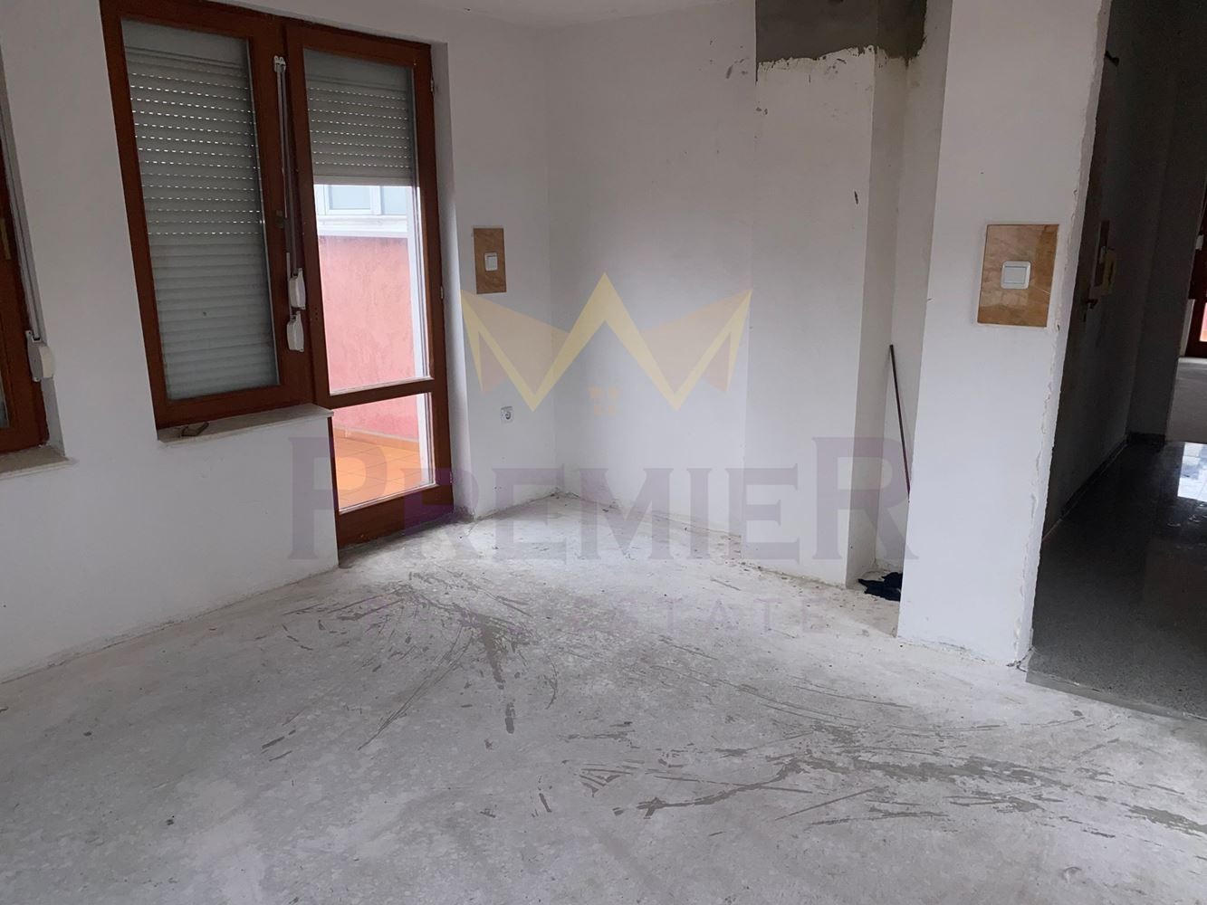 Продава МНОГОСТАЕН, гр. Бургас, Център, снимка 8 - Апартаменти - 54064374