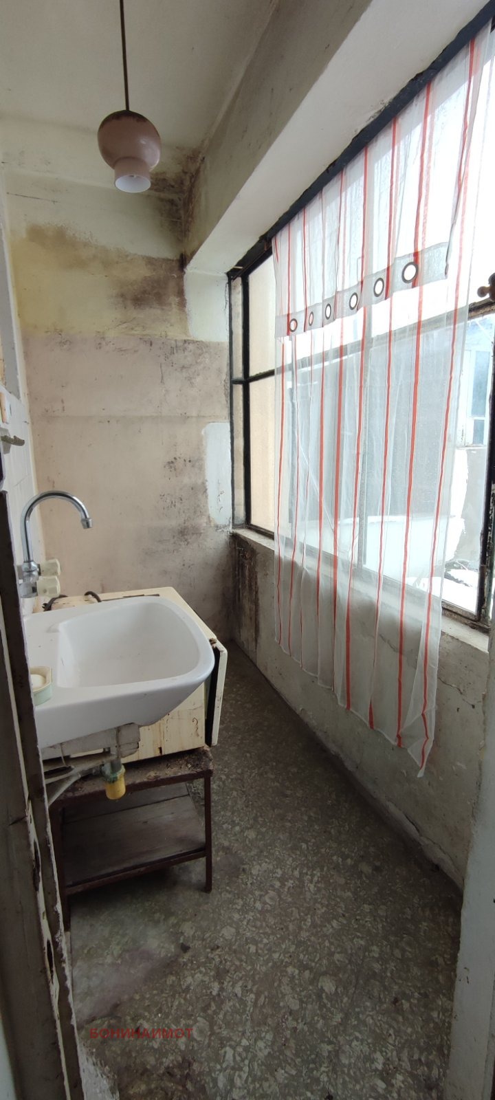 Продава ЕТАЖ ОТ КЪЩА, гр. Асеновград, област Пловдив, снимка 9 - Етаж от къща - 53438560