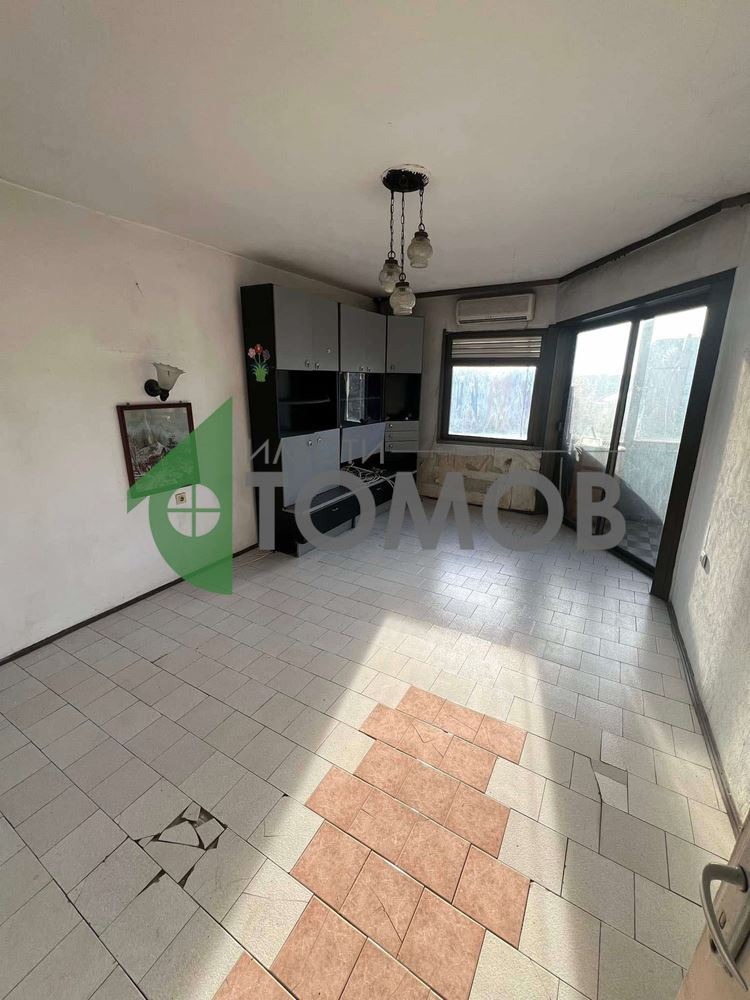 De vânzare  1 dormitor Șumen , 5-ti polc , 67 mp | 78651364 - imagine [2]