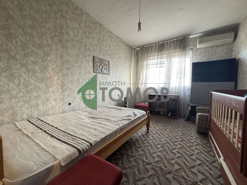 De vânzare  1 dormitor Șumen , 5-ti polc , 67 mp | 78651364 - imagine [5]