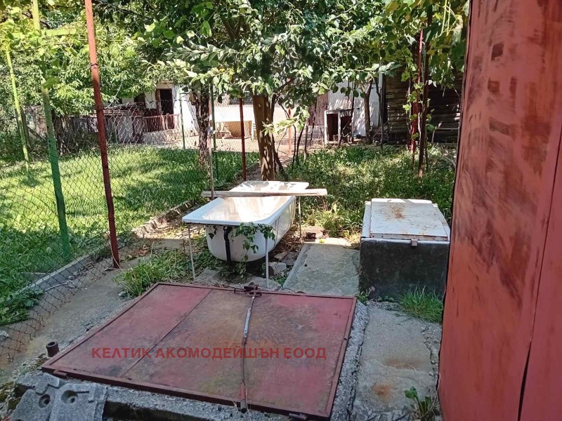 Продава ЕТАЖ ОТ КЪЩА, гр. Дупница, област Кюстендил, снимка 11 - Етаж от къща - 52734435