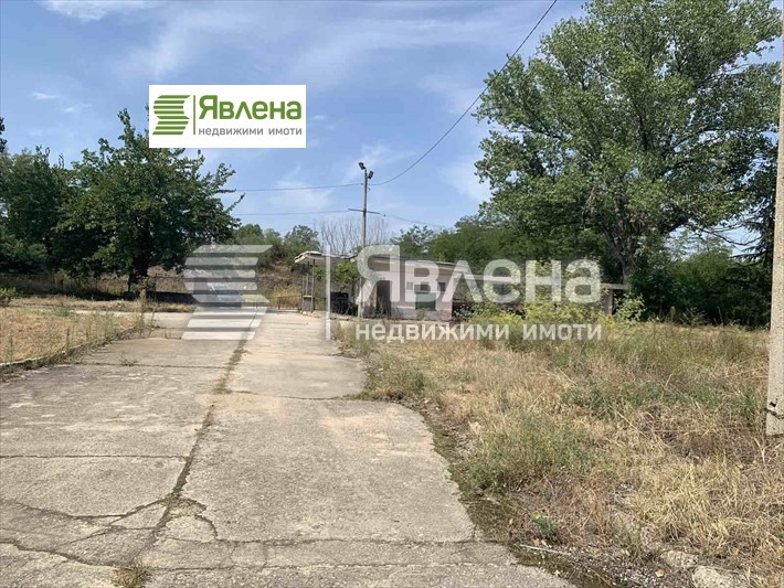 Продава  Пром. помещение град Пазарджик , Идеален център , 30780 кв.м | 73551336