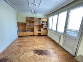 2 quartos Centar, Pernik 1