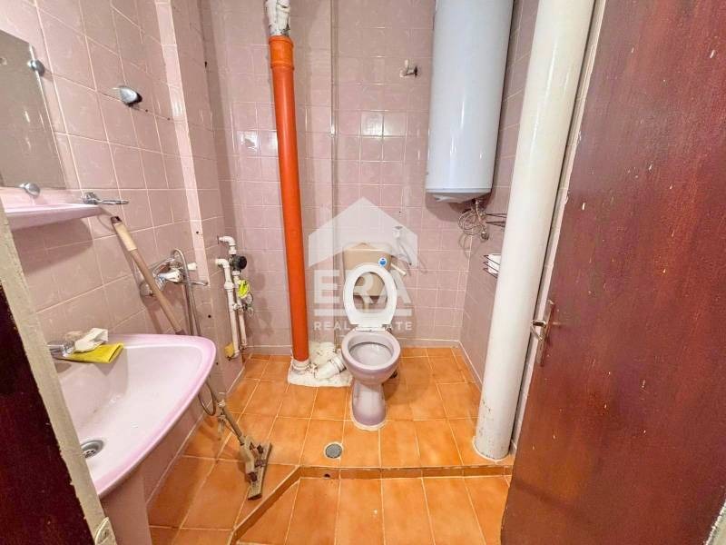 Продава 2-СТАЕН, гр. Шумен, 5-ти полк, снимка 5 - Апартаменти - 54144720