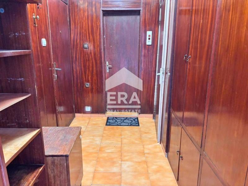 Продава 2-СТАЕН, гр. Шумен, 5-ти полк, снимка 4 - Апартаменти - 54144720