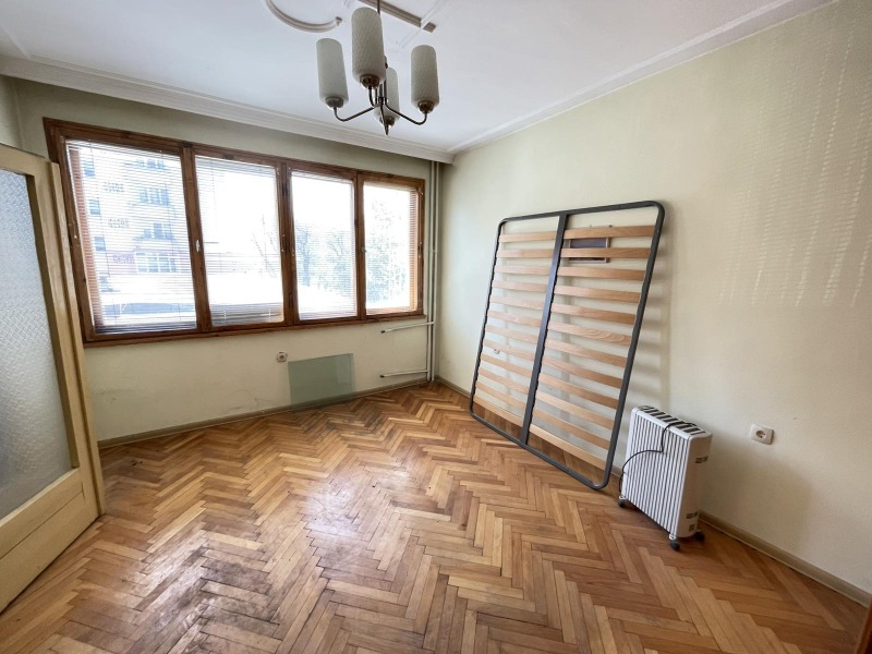 Til salgs  2 soverom Pernik , Tsentar , 95 kvm | 60044059 - bilde [4]