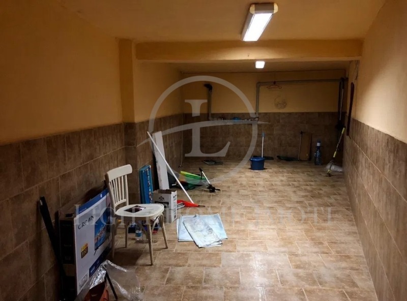 In vendita  Negozio Plovdiv , Stariiat grad , 98 mq | 27897994 - Immagine [2]